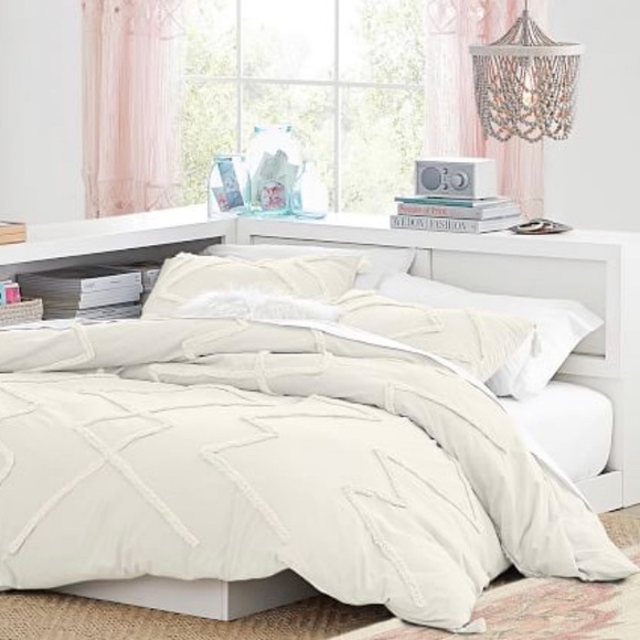 Pottery Barn Ashlyn Tufted Organic Duvet Cover Twin NWT - Picture 1 of 8